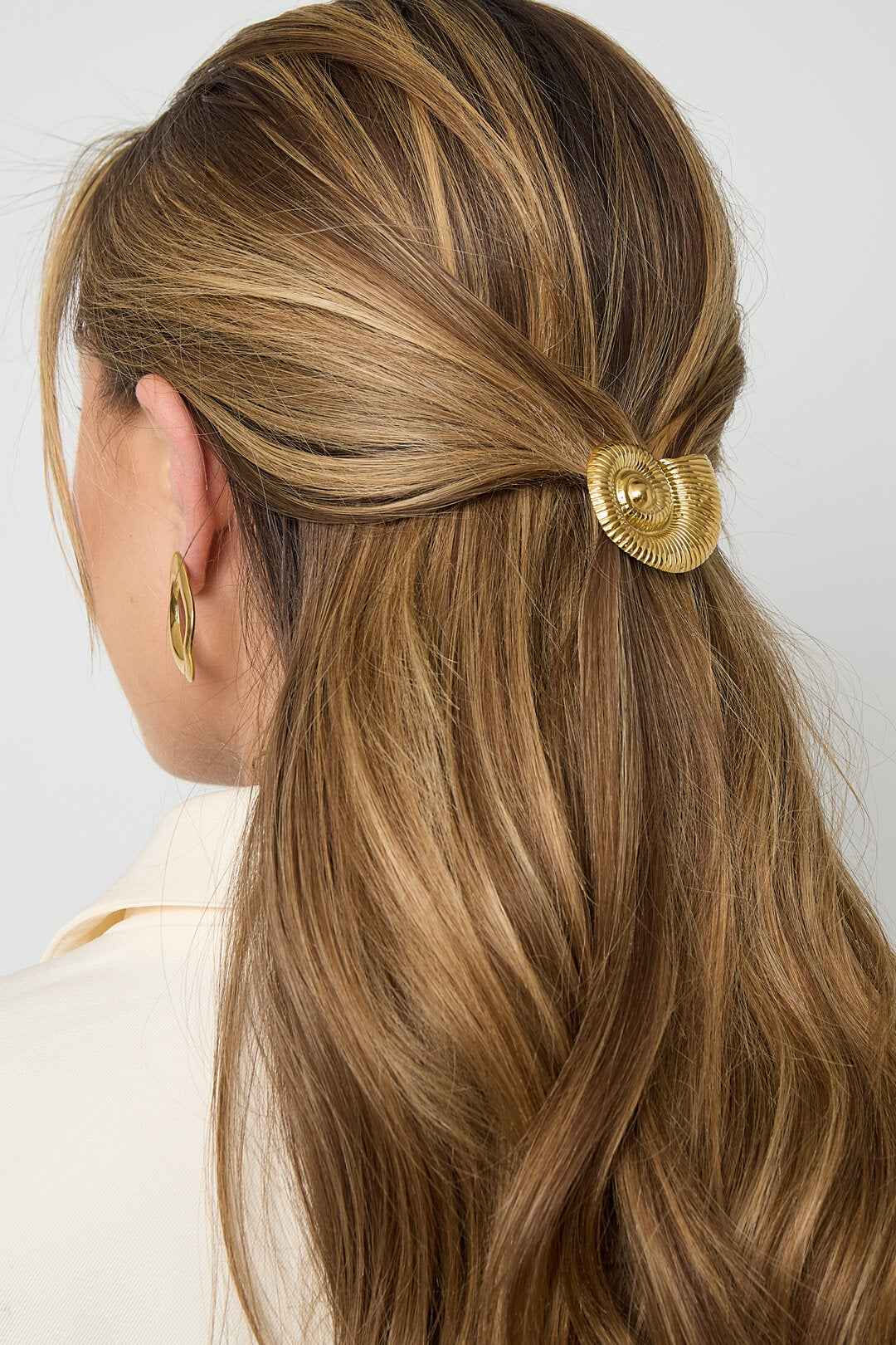 Borche haarspeld met spiraalschelp
