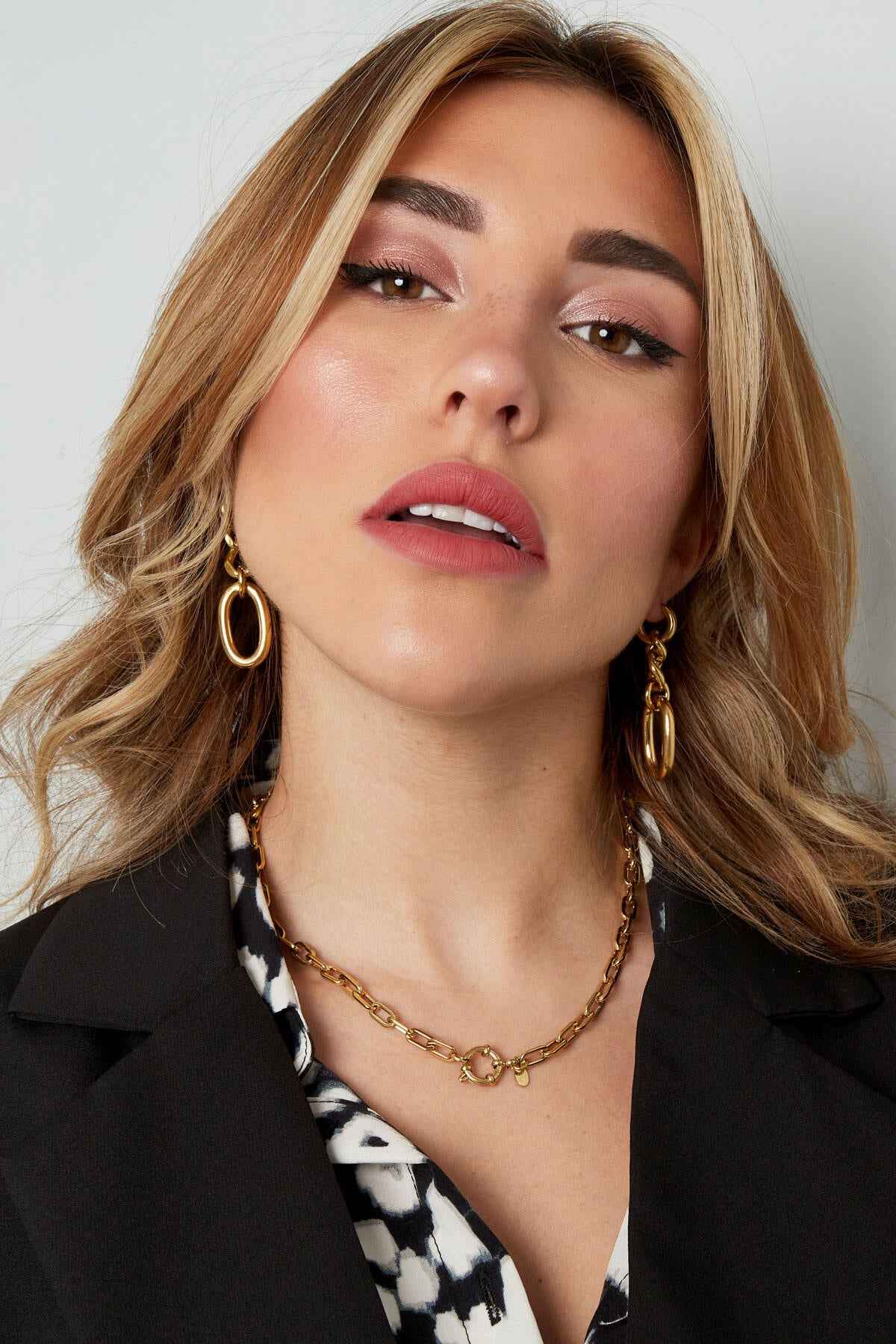 Elegant Stainless Steel Chain Necklace for Daily Wear