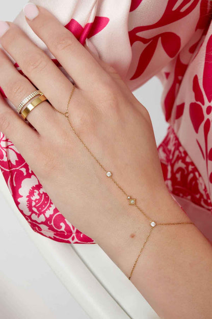 Elegant Hand Chain Bracelet in Silver & Gold