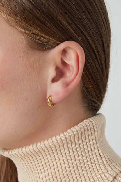 Stylish Stainless Steel Hoop Earrings in Silver & Gold