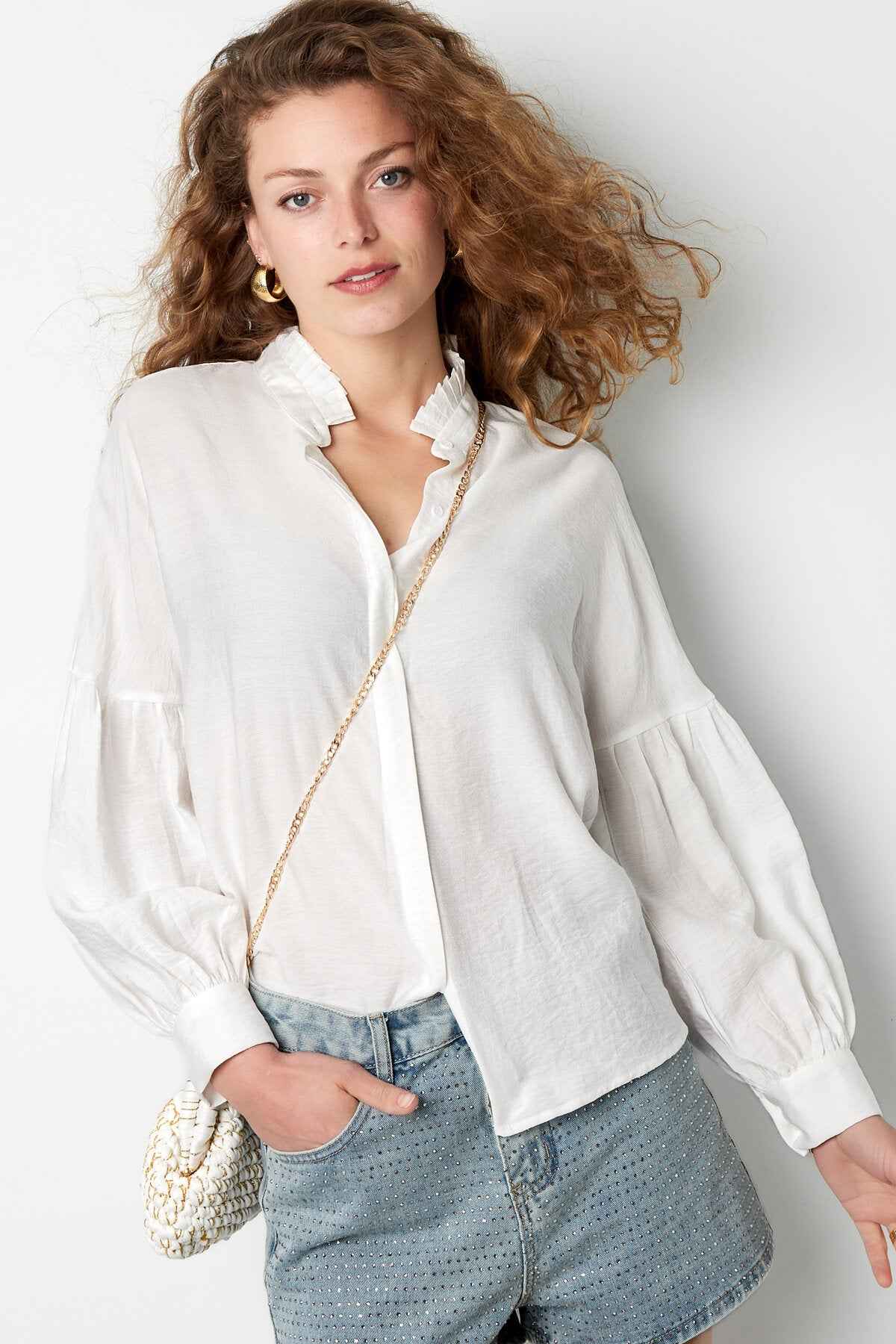 Elegant Spring Blouse in Pink and White