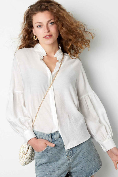 Elegant Spring Blouse in Pink and White