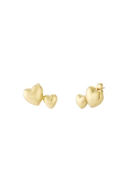 Charming Heart-Shaped Stud Earrings for Everyday Wear
