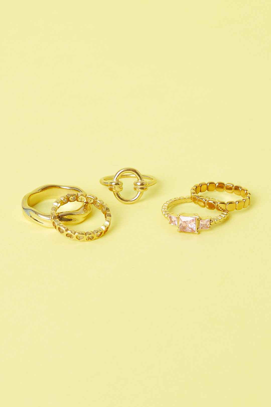 Minimalistische ring met cirkel