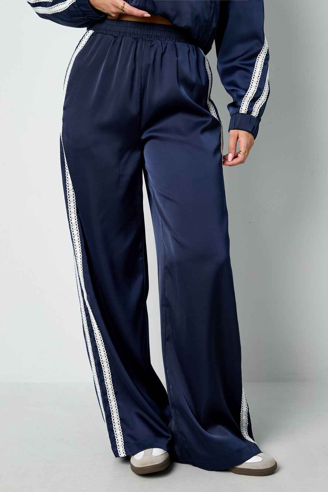Stylish Fall/Winter 2-Piece Set Straight Pants