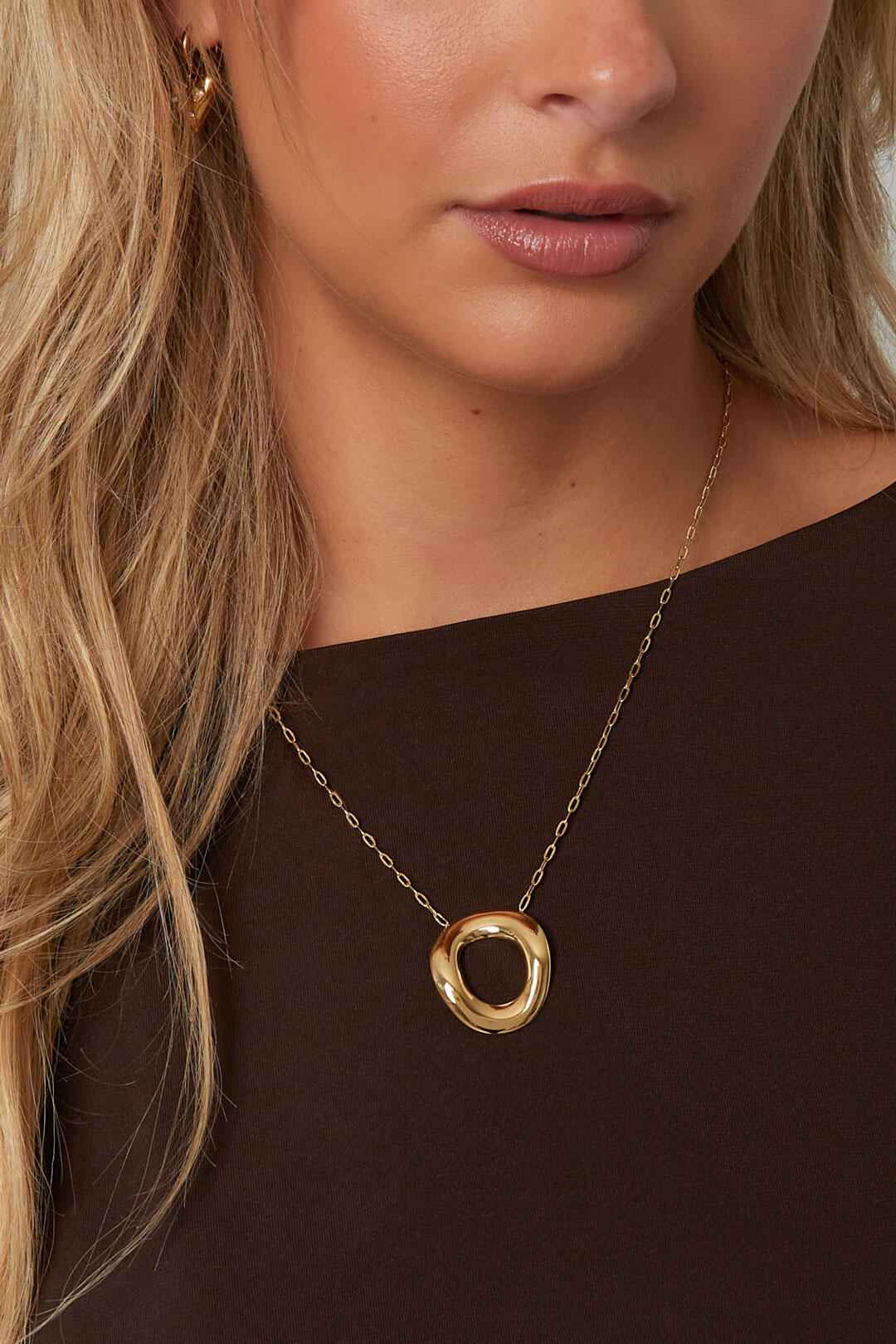 Stylish Stainless Steel Circle Pendant Necklace for Women
