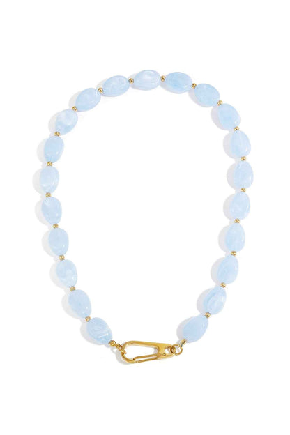 Necklace with beads and front closure design