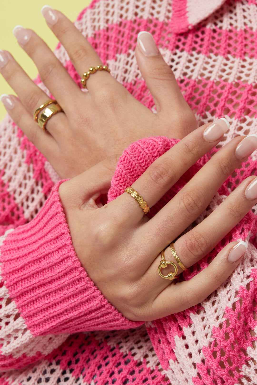 Statement ring met bolletjes