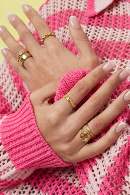 Statement ring met bolletjes