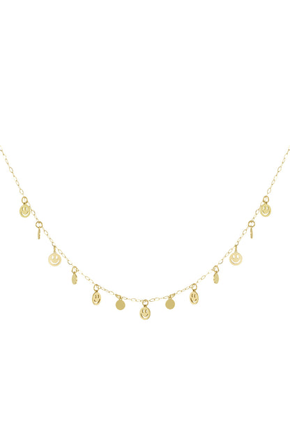 Stylish Smiling Face Pendant Necklace for Everyday Wear