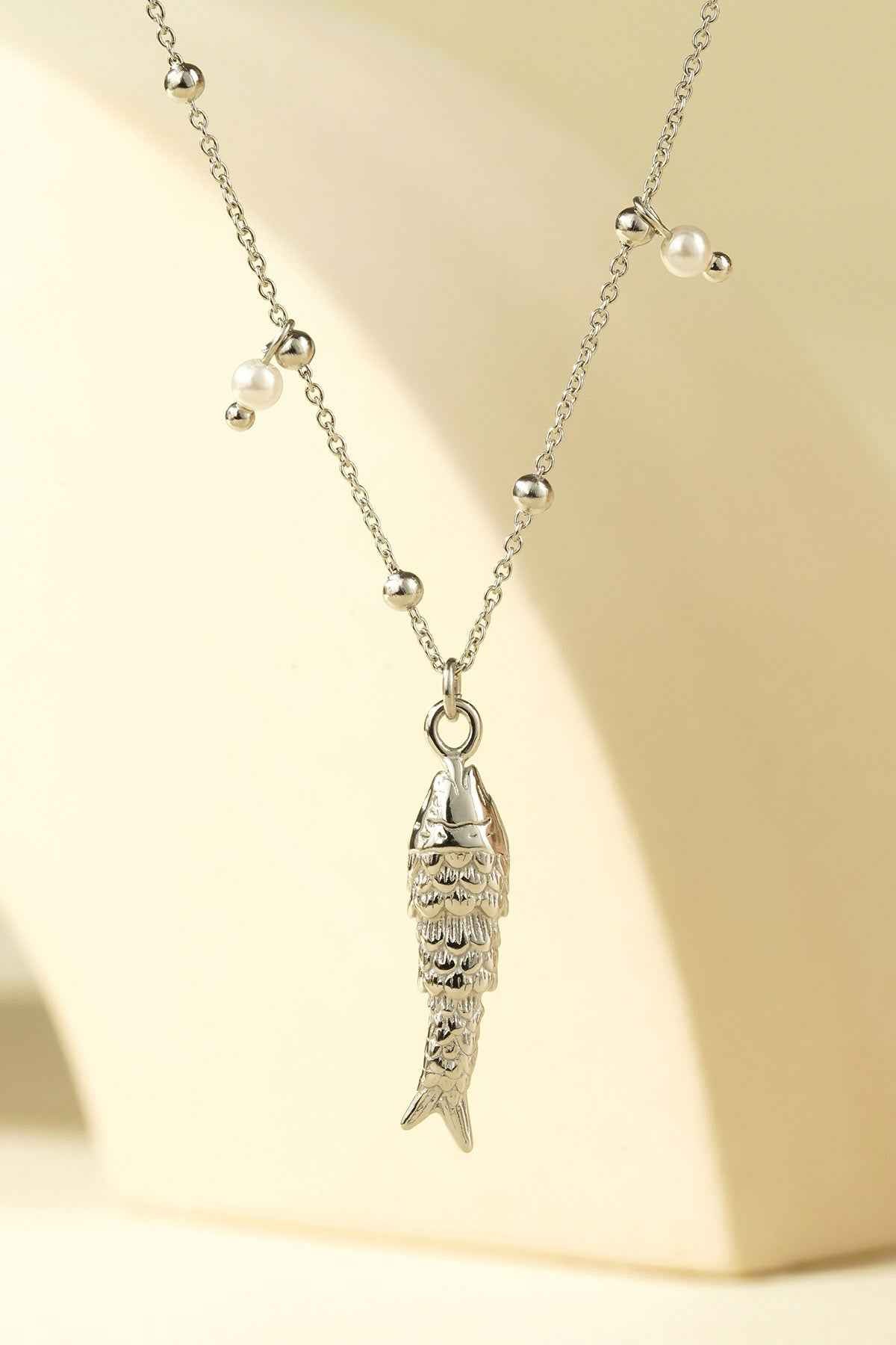 Elegant Fish Pendant Necklace - Simple & Stylish