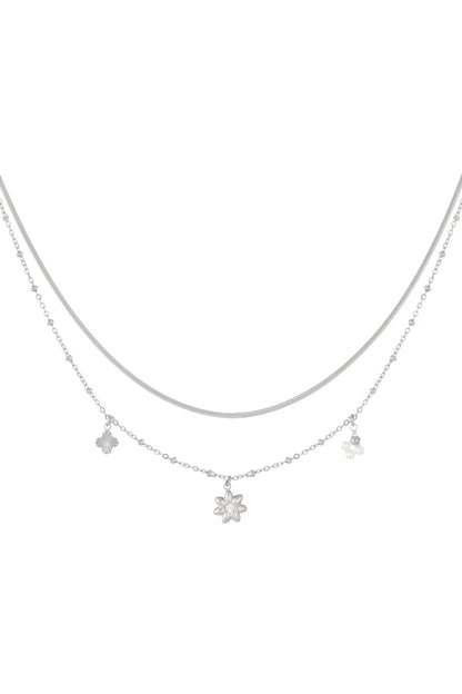 Elegant Multi-Layered Flower Necklace for Daily Wear