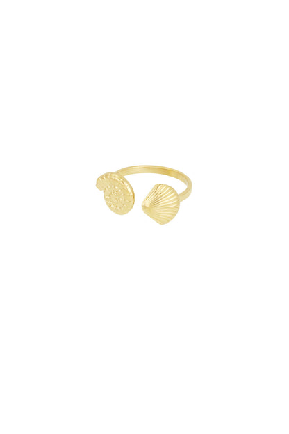 Elegant Statement Rings in Silver & Gold