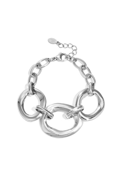 Bracelet with round statement pieces
