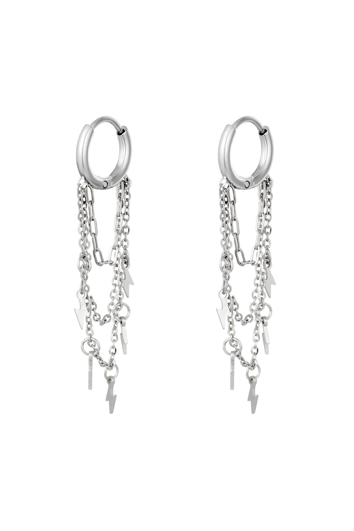Stylish Dangle Earrings in Silver and Gold