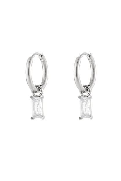 Stylish Drop Earrings in Vibrant Colors