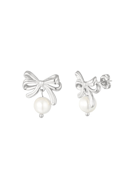 Elegant Drop Earrings in Silver and Gold