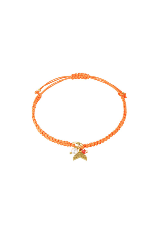 Chic Braided Bracelets for Everyday Elegance