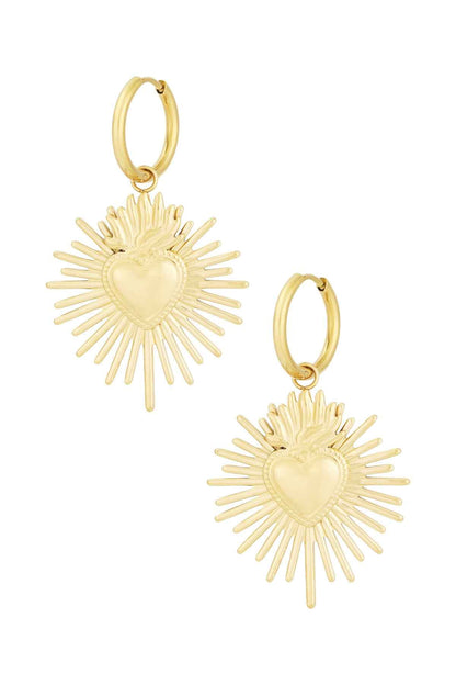 Stylish Gold Drop Earrings for Statement Looks