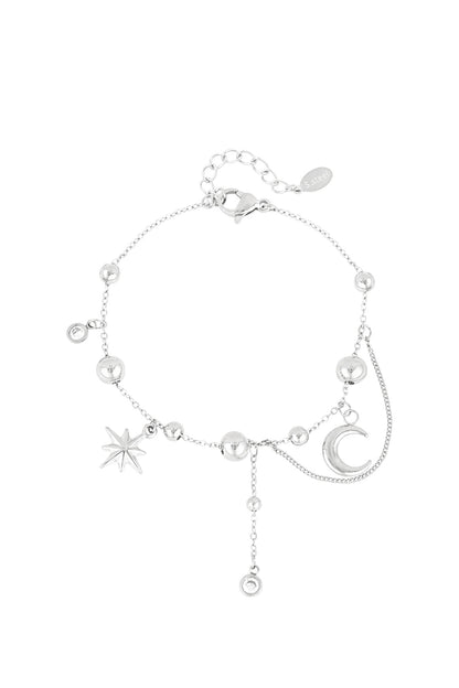 Elegant Charm Bracelets in Silver & Gold