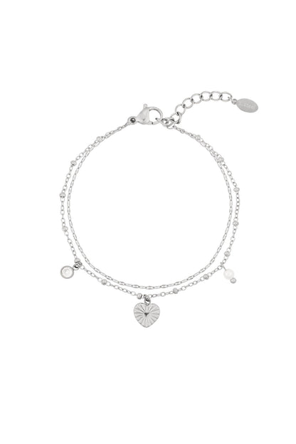 Elegant Heart Charm Bracelet for Everyday Style