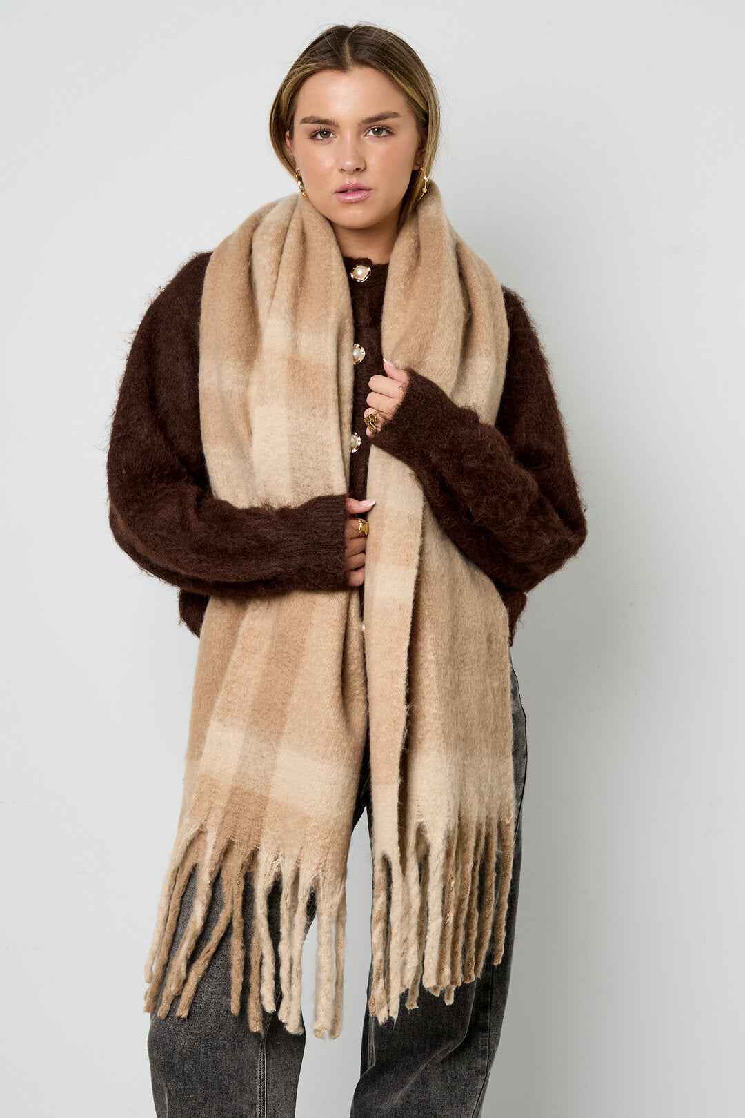 Chic Winter Scarf for Women | Soft & Stylish Plaid