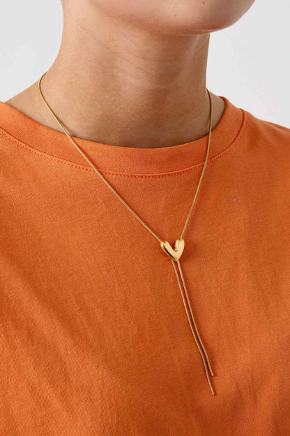 Roestvrijstalen hangerkettingen met hartvormige hanger, casual en eenvoudig model, dames sieraden.