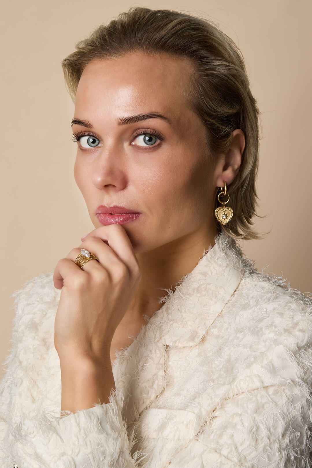 Elegant Heart-Shaped Rhinestone Drop Earrings