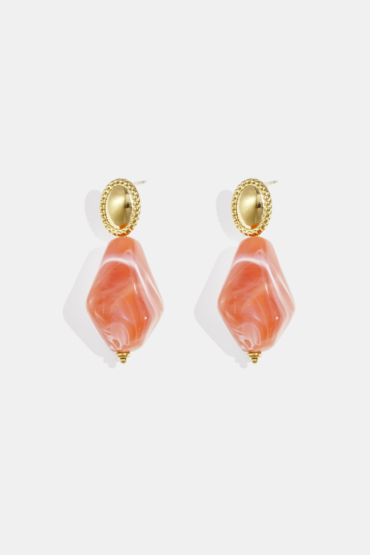 Earrings with natural stone look