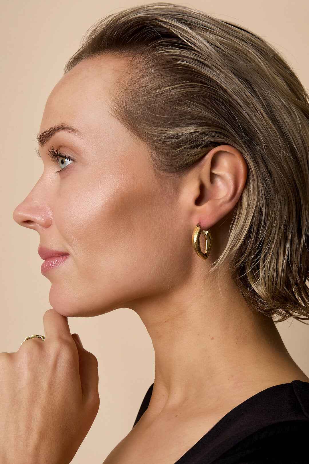 Elegant All-Fit Hoop Earrings for Daily Wear
