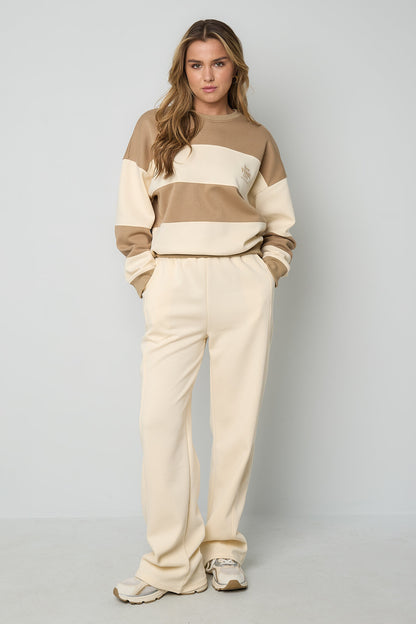 All-Season Knitted Long Sleeve Top - Comfort Meets Style