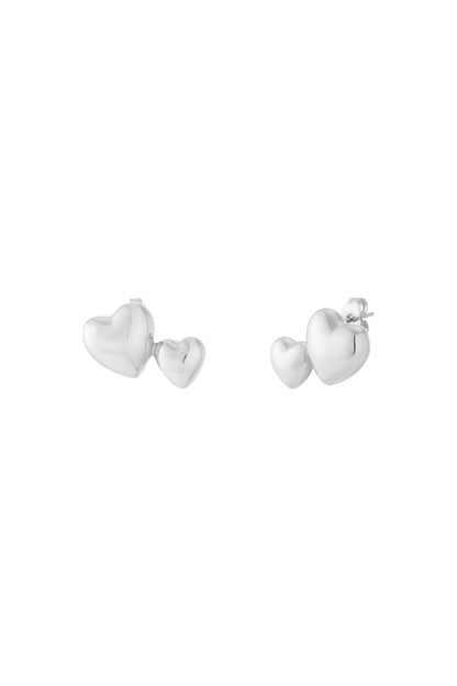 Charming Heart-Shaped Stud Earrings for Everyday Wear