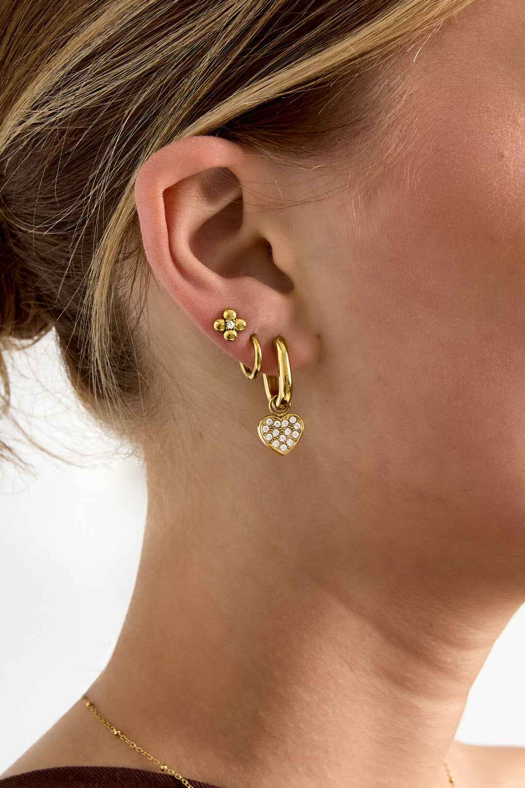 Squoval oorbellen met belegde harten charms