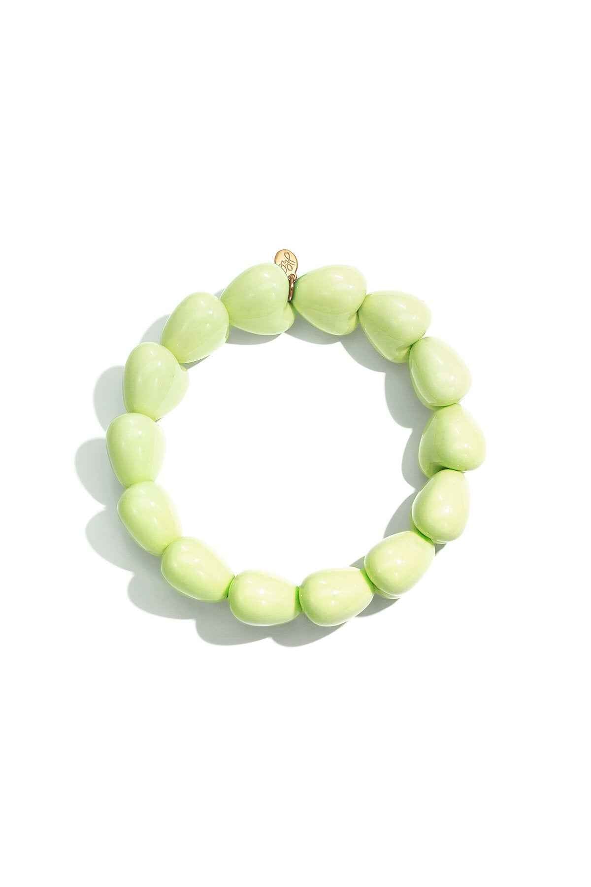 Armbandje met 14 kleine hartjes
