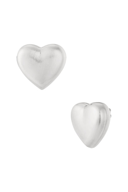 Elegant Heart-Shaped Stud Earrings for Everyday Wear