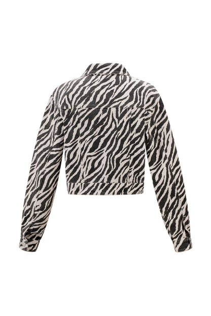 Elegant Black Denim Jacket for All Fits