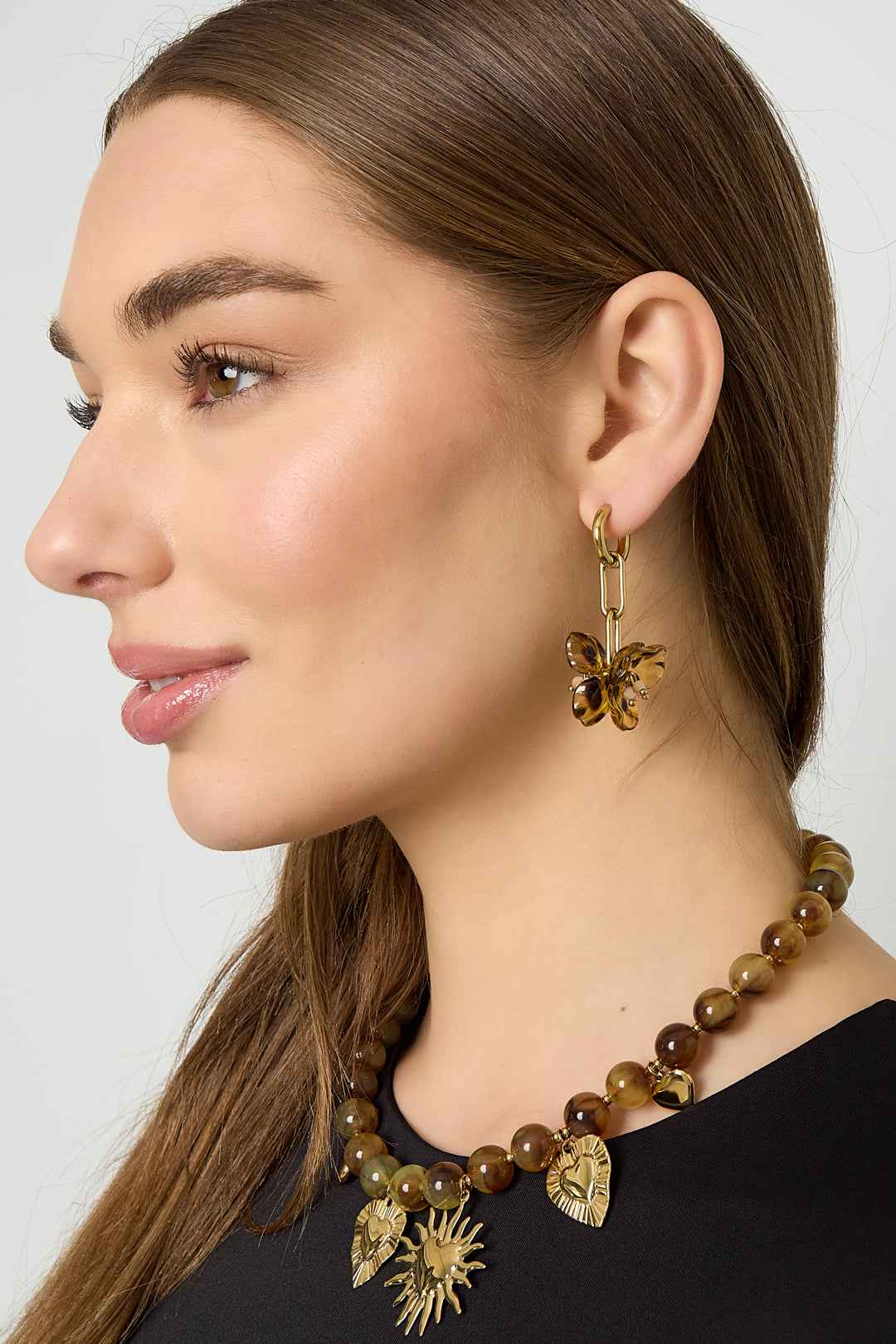 Flower earrings with beads