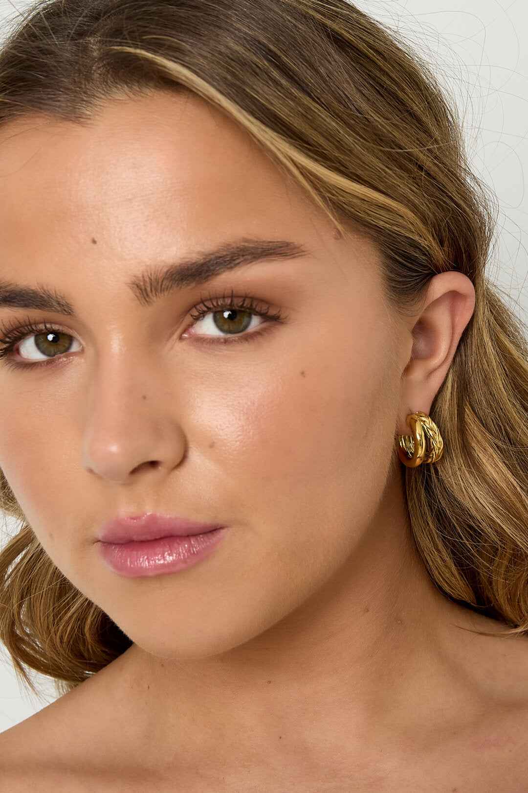 Small double braided hoops earrings