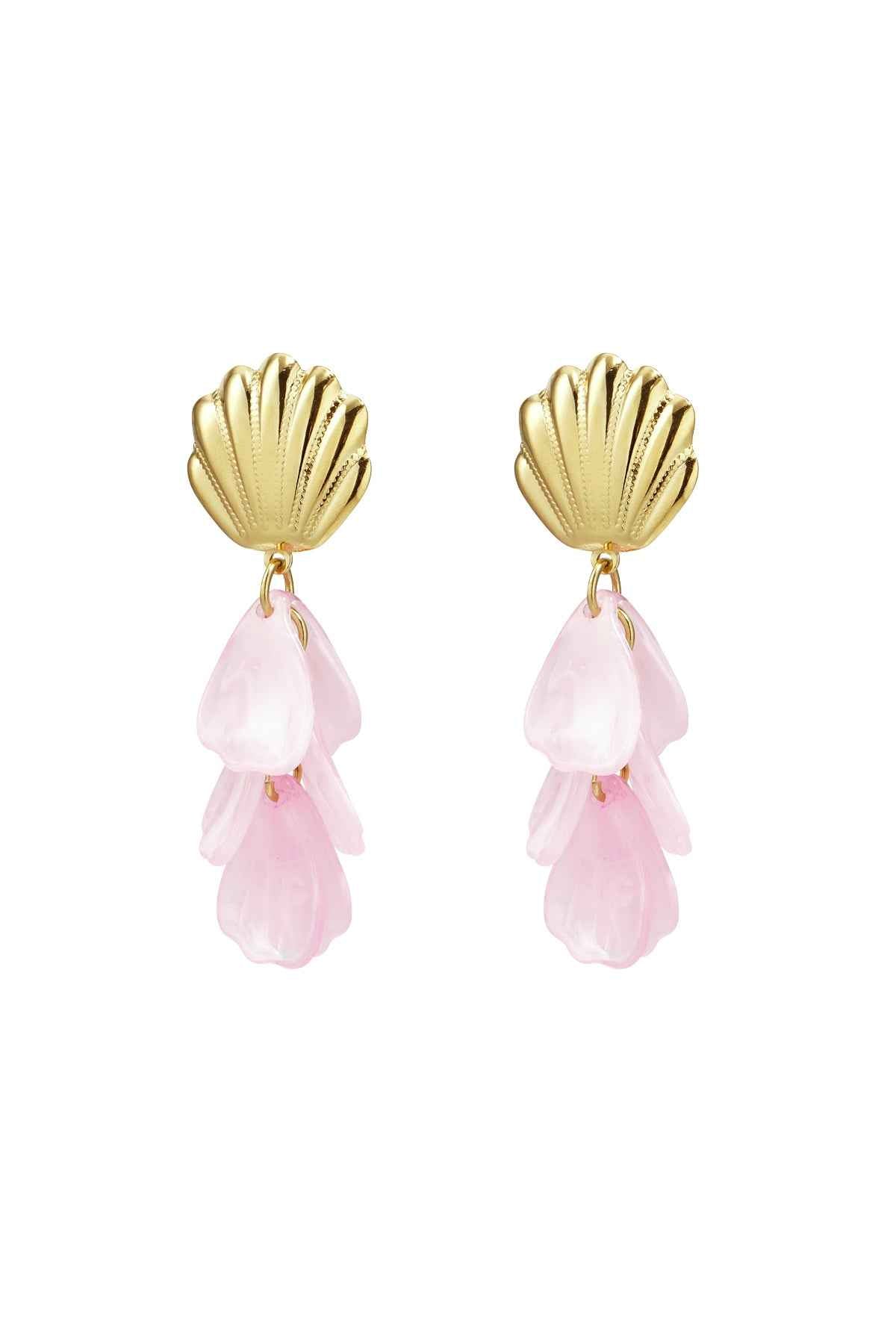 Shell earrings with mother of pearl