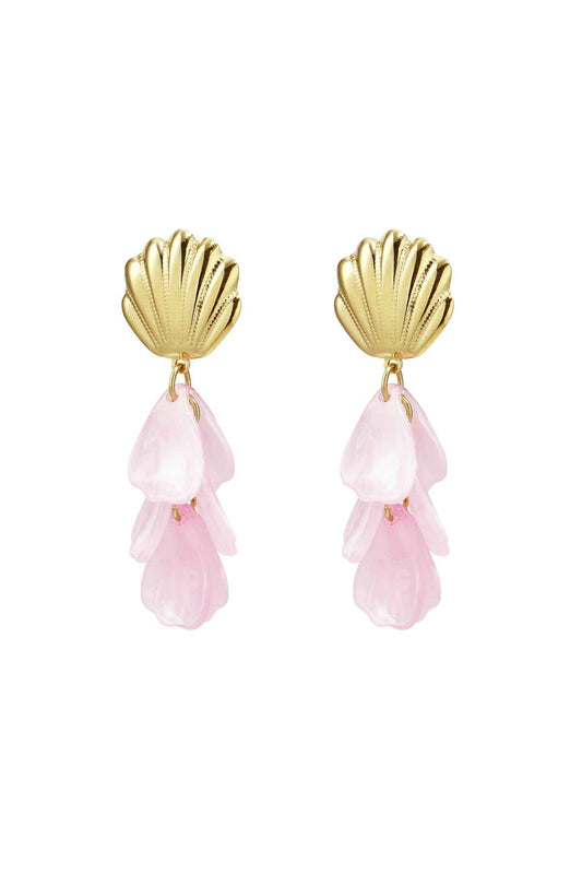 Shell earrings with mother of pearl