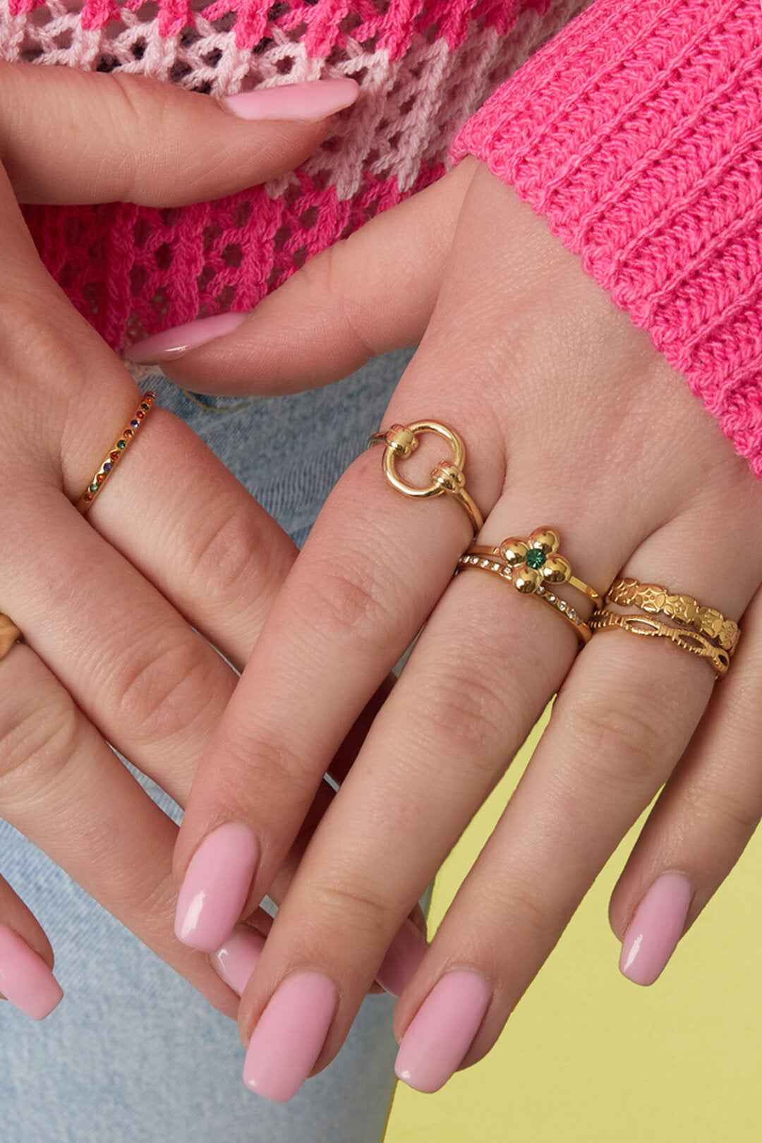 Minimalistische ring met cirkel