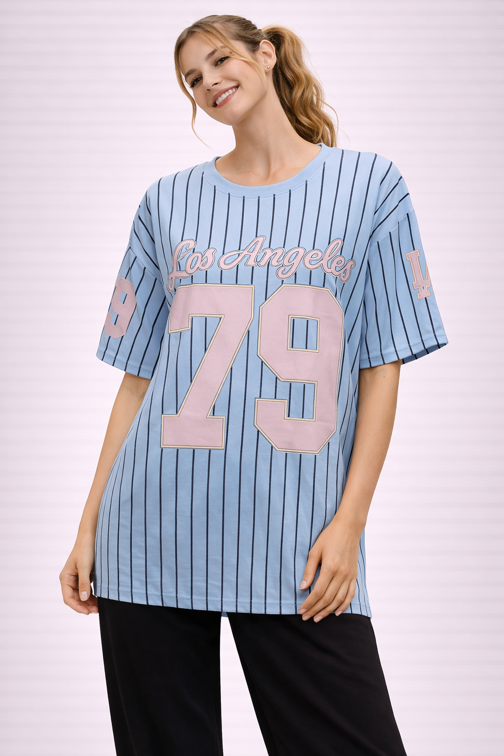 Blauw dames shirt met streepdetails
