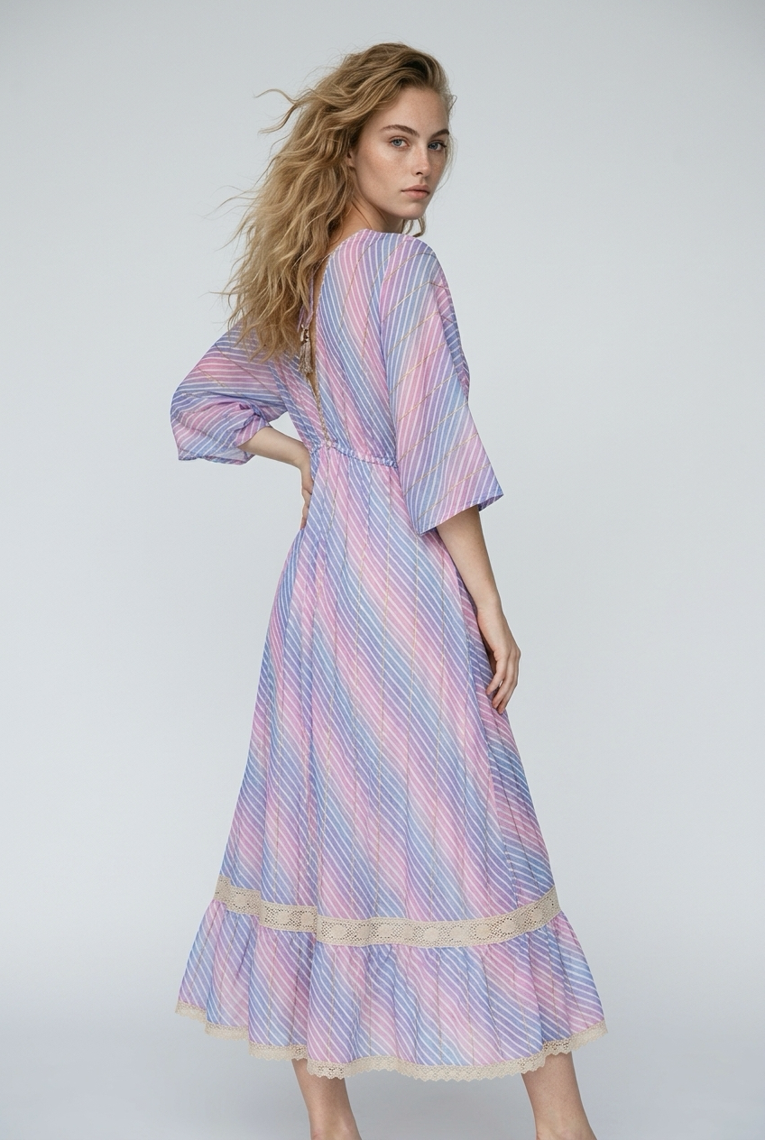 Zomerse jurk met lila-roze print