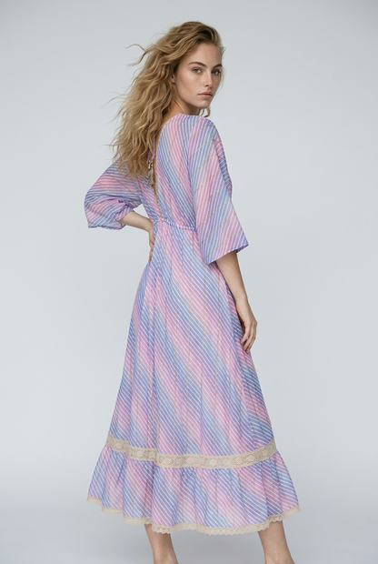 Zomerse jurk met lila-roze print