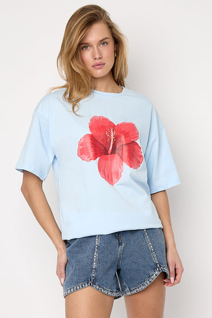 Gimme Casual Cotton Knitted T-Shirt in Red, Baby Blue & White