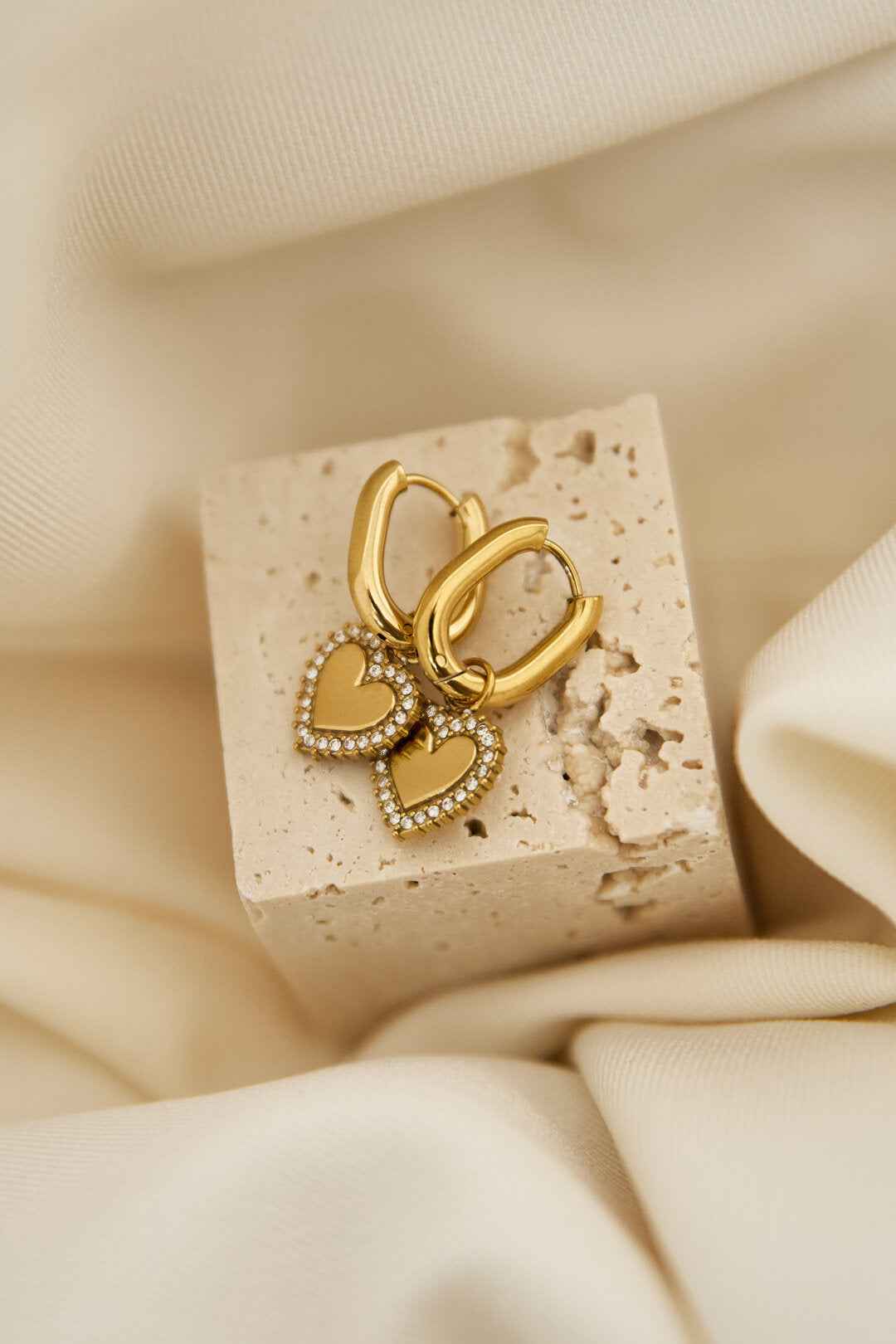 Stylish Heart-Shaped Drop Earrings for Everyday Glam