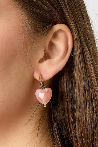 Earrings with heart-shaped beads