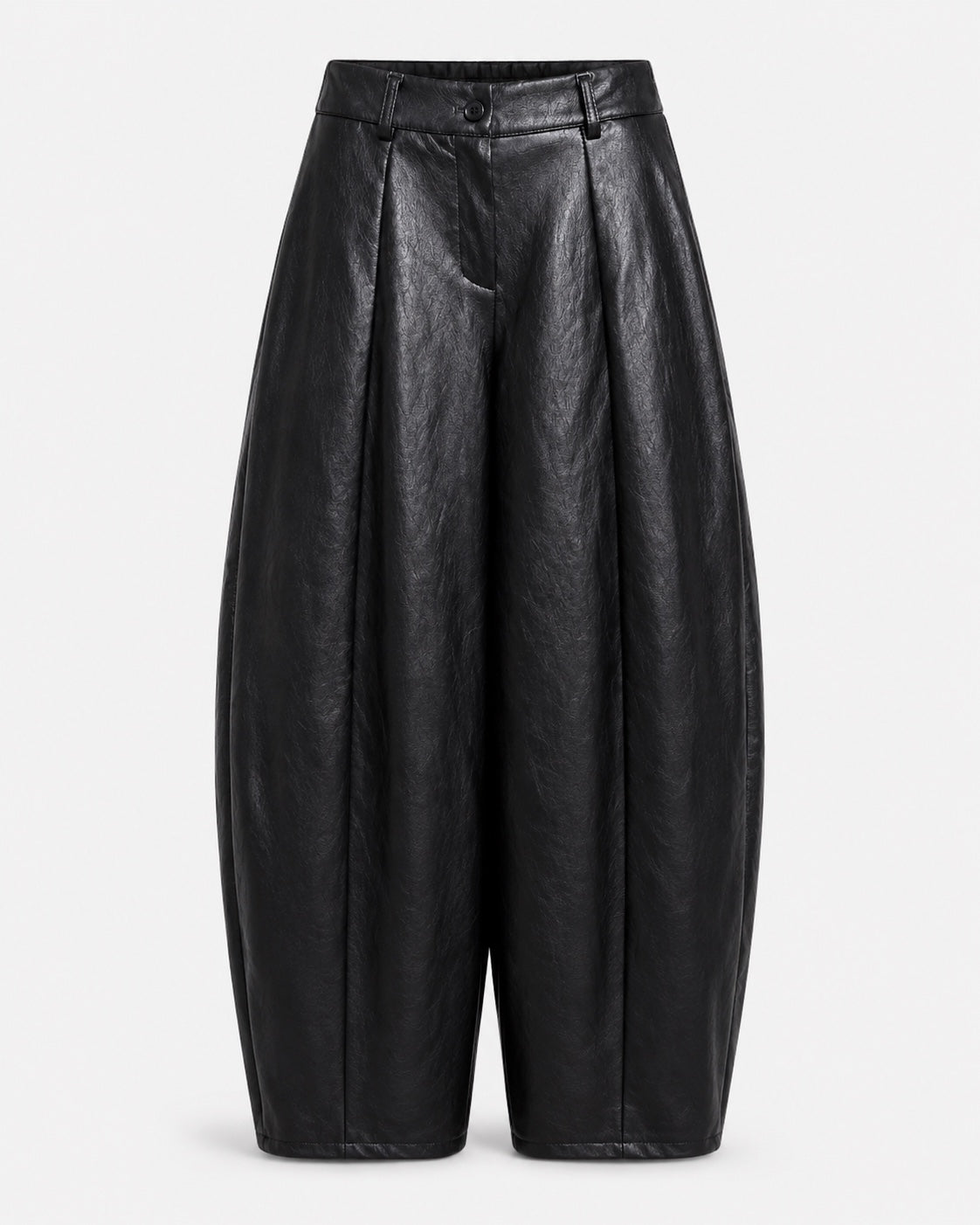 Zwarte balloon lederlook broek met plooien, steekzakken en elastische taille achter