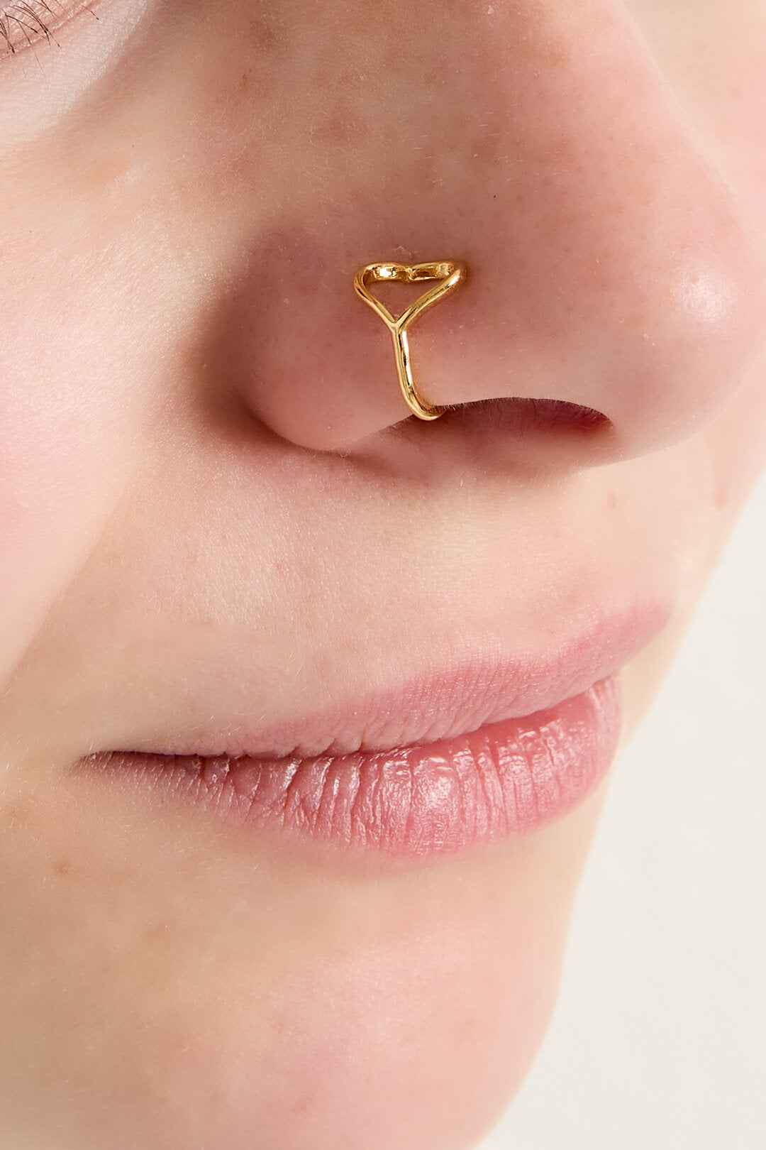 Elegant Heart-Shaped Ear Cuff for All Ears