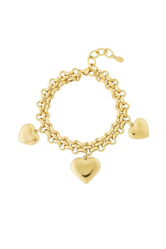 Elegant Heart Charm Bracelet for Everyday Wear
